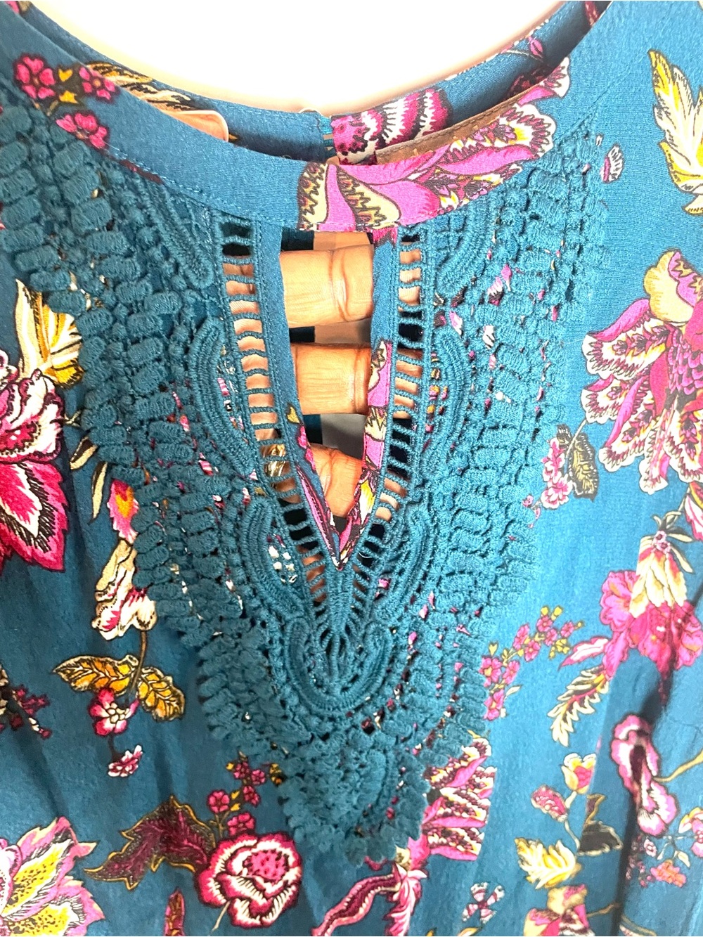 Daniel Rainn 2X Floral Sleeveless Crochet Trim Boho Blouse Top Blouse - Picture 6 of 15